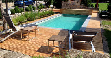 Ez a legjobb burkolat a medence köré! 